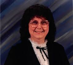 Lillian Gregg's Instagram, Twitter & Facebook