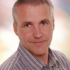 Peter Pfaff (@PeterPfaff)