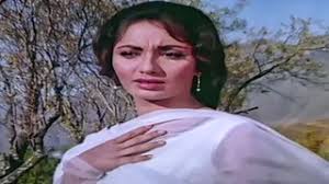 The Ghostly Melody: How a Vocal Crisis Led Lata Mangeshkar to Her Most Haunting Masterpiece