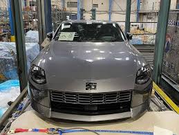 The excellent point is that the automaker is considering an update and is not stopping it anyway. Der Nissan 400z Bekommt 400 Ps Und Ein Schaltgetriebe Automotonews At