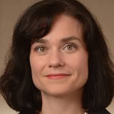 Amanda Witte's Instagram, Twitter & Facebook