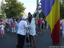 Frp tv este un model de urmat si unele televiziuni chiar ne copiaza. Stegarul Dac Cezar Avramuta A Fost Imobilizat Si Incatusat De Catre Organele De Politie Si Dus La Spitalul De Pshiatrie Obreja Octavpelin S Weblog