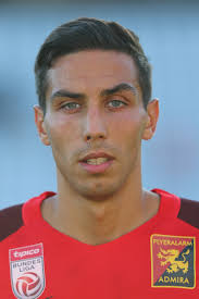 Nachdem der gelernte gastronom schon zwei damen auf seinem gnadenhof in der. Sebastian Bauer Fussballspieler Wikipedia