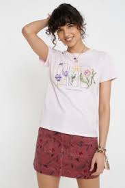 No rain, no flowers. weich und atmungsaktiv. T Shirts Von Urban Outfitters Fur Frauen Gunstig Online Kaufen Bei Fashn De