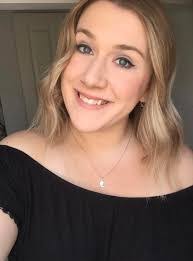 Kelly Thurston's Instagram, Twitter & Facebook