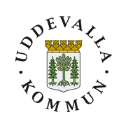 Omkring 1948 övertog han fotograf david almqvists ateljé på kungsgatan 17 i uddevalla, den ateljé som almqvist i sin tur hade övertagit av fotograf maria lundbäck 1927. Bohuslaningen Home Facebook
