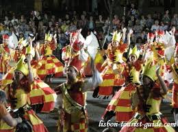 Os santos populares são mais do que folia, são uma enorme festa de rua, de espirito bairrista e comunitário e,a melhor parte, com muito bailarico, sardinhas e bifanas, vinho e cerveja. Festas Santos Populares Celebrating People S Saints