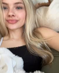 Jenna Bradley's Instagram, Twitter & Facebook