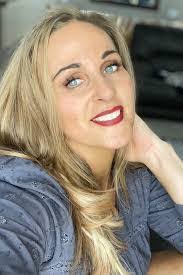 Tabitha Belcher's Instagram, Twitter & Facebook