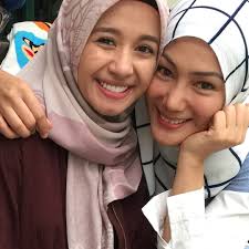 Nama kebetulan sama, namun bukan individu yang disangka. Akui Tahu Masalah Rumah Tangga Bekas Suami Erra Fazira Beri Kata Semangat Buat Laudya Cynthia Bella