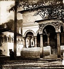 Before developing his inclination for photography, he studied painting and engraving, two popular arts of that period. Carol Popp De Szathmari Flickr