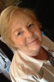 Beth Henn's Instagram, Twitter & Facebook