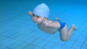 Video Des Jumeaux De 9 Mois Futurs Champions De Natation Magicmaman Com