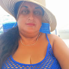 Does the east side of the island have an issue with seaweed