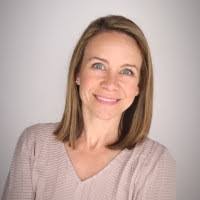 Abigail Barr's Instagram, Twitter & Facebook