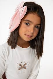 Rosa Lazo's Instagram, Twitter & Facebook