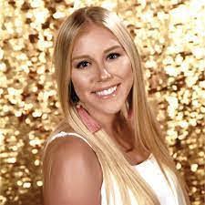 Antoinette Weston's Instagram, Twitter & Facebook