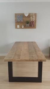 industriele tafel gemaakt van hout en zwart staal model 2 deco maison creations