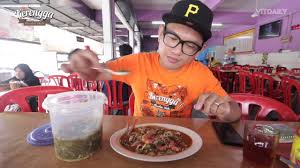 Selain karena memiliki berbagai tempat wisata yang menarik, kota ini juga menyimpan banyak kuliner enak yang menggugah selera. Rotikaya Tempat Makan Menarik Di Kuala Selangor Facebook