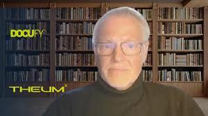 Mit Theum® können Unternehmen vollkommen automatisiert stets aktuelle  Wissensbanken zu beliebigen Themen aufbauen