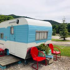 Maybe you would like to learn more about one of these? 1950s Retro Camper Emma Campers Rvs For Rent In Lava Hot Springs Idaho United States