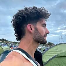 Kay Peltier's Instagram, Twitter & Facebook