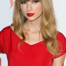 Taylor Swift's 'Red' Beauty Look Can Be Recreated In Just 5 Steps