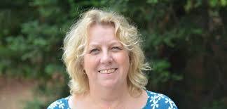 Tina Lipscomb's Instagram, Twitter & Facebook