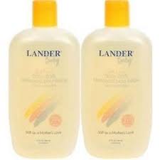 This baby bathtub is designed to keep little ones in an upright position during bath time so they're safe and secure. Lander Baby Original Bath Wash Reviews Makeupalley
