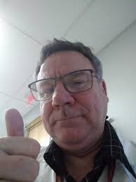 Laura Creswick's Instagram, Twitter & Facebook