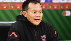 Bạo loạn bóng đá ở Indonesia: Người dân thắp nến cầu nguyện xuyên đêm