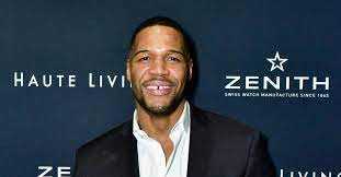 Friday — even though ayer has an order of protection requiring strahan to stay away, cops said. Ktwmo8tpweosem