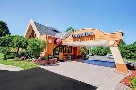 Thank you for choosing days inn san diego hotel circle near seaworld! Days Inn By Wyndham Franchise Information 2020 Cost Fees And Facts Opportunity For Sale