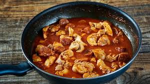 3 chicken breasts, cut into chunks. Pan Fried Chicken And Chorizo With Penne Pasta Ireland Am
