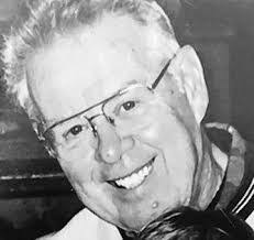 Robert Kuzminski's Instagram, Twitter & Facebook