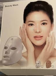 Red light therapy mask giveaway