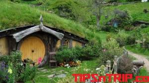 Saat ini maribaya sedang proses pelebaran dan pembangunan dan pada saat tulisan ini dibuat sudah banyak fasilitas yang bisa dinikmati oleh wisatawan. Rumah Hobbit Farm House Lembang Bandung Referensi Tempat Wisata Indonesia Terlengkap Dan Terbaik