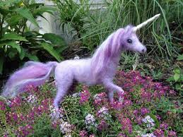 This Unicorn Was A Custom Order But I Can Make One For You As Well You Can Even Choose Your Own Fantasy Colors Or Opt For A Classi Mit Bildern Filztiere