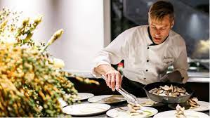 Los angeles is the land of entertainment, so what better place to entertain with a great la private chef from table at home. L A S Best Private Chefs The Joy Of Not Cooking Foodpeople
