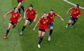 La convocatoria la encabezan las porteras jlo ann. Huelga Jugadoras El Futbol Femenino Se Declara En Huelga Las Jugadoras Piden Un Salario Minimo De 20 000 Euros Al Ano Publico