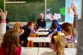 Le cercle des petits philosophe. Bild Zu Frederic Lenoir Le Cercle Des Petits Philosophes Bild Frederic Lenoir Filmstarts De