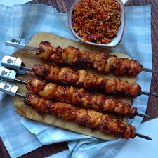 Foodblog Hahnchenspiesse Mit Baconmarinade Und Honig Ketchup Glasur Vom Grill Hahnchenspiesse Rezepte Smoker Rezepte