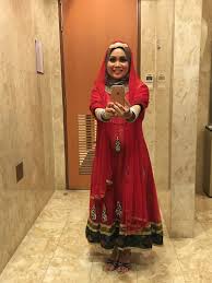 Tak pasal2 kang aku kene halau nanti kalu pakai gituu. Mummy Zizou Zara Melayan Perasan Jadi Pelakon Hindustan Bollywood Theme Office Annual Dinner