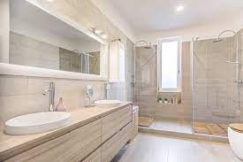 Narrant alexandrum magnum, in bello contra dareum persarum regem, solis aestu percalefactum, corpus in flumine immersisse sed nimio aquae frigore nervos et artus mortali torpore hebetatos esse. Consigli Per Un Bagno Di Tendenza Facile Ristrutturare