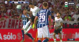 1 aquel día ingresó a los 18 minutos del tiempo complementario en reemplazo de lucas beltrán. River Plate Vencio 1 0 A Godoy Cruz Y Es Lider En Solitario De La Superliga Argentina Ver Fox Sports 2 En Vivo Ver Tnt Sports En Vivo Horarios De