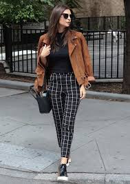 Calça Xadrez Feminina Preta E Branca 13 Looks Da Emily Ratajkowski Por Ai Fashionismo Looks Moda Looks Femininos