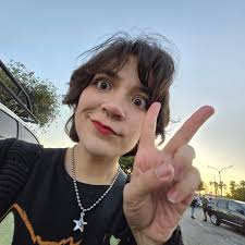 Chloe Noelle (@chloenoelle910) · Instagram photos and Reels