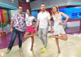 Echipa de la star matinal de weekend are o nouă asistentă sexy! Punem O Descriere Mai Tarziu Star Matinal De Weekend Facebook