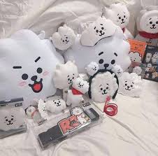 40 foto dan wallpaper salju yang indah, pemandangan musim dingin. Bt21 Wallpaper Lucu Dan Imut 2020 Facebook