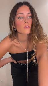 Erin Thrower's Instagram, Twitter & Facebook